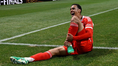 뮌헨 무시알라, 종아리뼈 골절·발목 탈구…곧 수술 예정