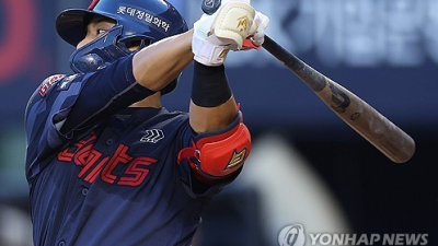 이래서 롯데는 드라마다...9회 2사 기적의 역전극