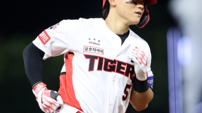 KIA 김도영 또 날벼락! 복귀 일주일도 안됐는데...햄스트링 이상으로 교체