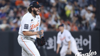 '폰세 개막 최다 14연승 타이' 한화, KT 꺾고 하루 만에 선두 탈환