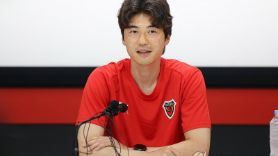 포항 유니폼 입은 기성용 올해가 선수 생활 마지막이라 생각