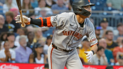 2루타→2루타→2루타→3루타→2루타! 이정후 장타 행진 멈출 줄 모르네, 시즌 OPS 0.736