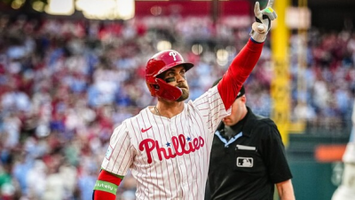 브라이스 하퍼, 통산 350홈런...현역 선수 최연소 달성 쾌거