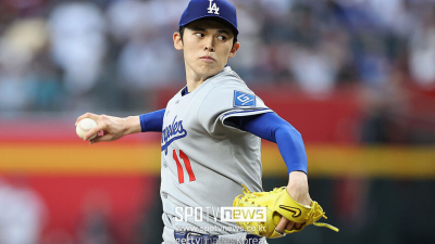 3이닝, 46구, 97마일까지…시즌 아웃 아니다 사사키가 돌아왔다, 다저스 천군만마