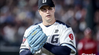 '6이닝 1실점' 롯데 데이비슨, 마지막 날 10승 수확하고 떠났다...팀은 7-1로 압승